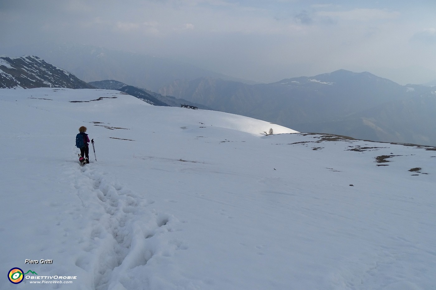 69 Bello scendere ed affondare un pochino nella neve.JPG -                                